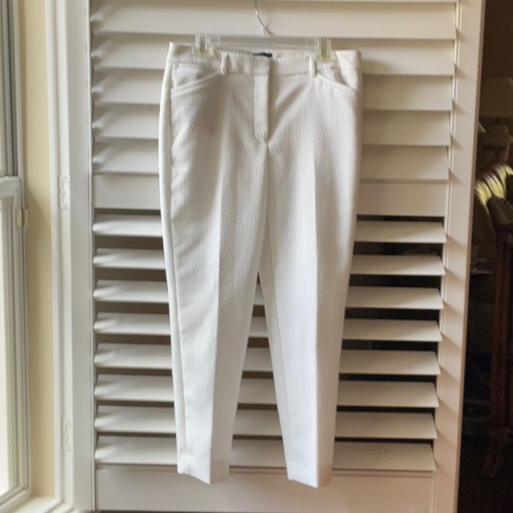 WHBM white size 10 dress pants like new